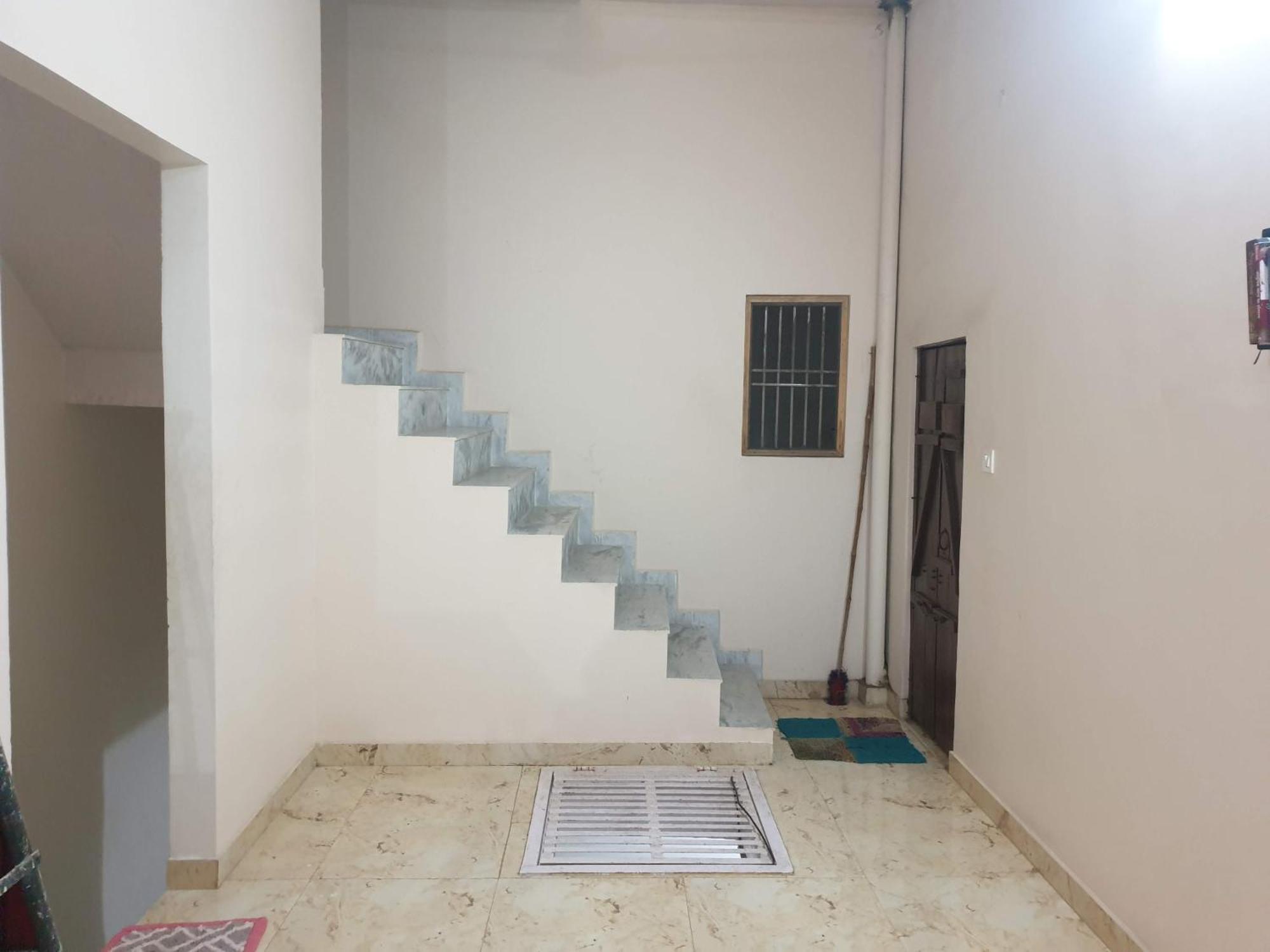Apartment Shrijee Nivas